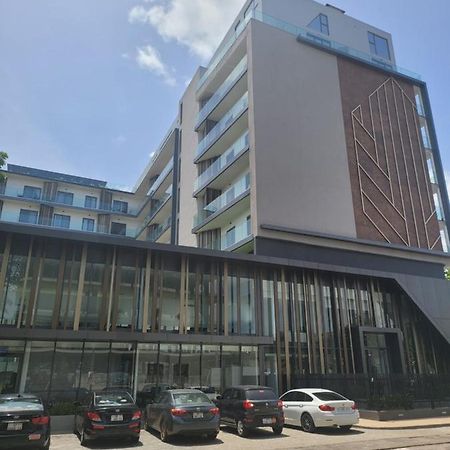 Rt Properties @ The Lennox Airport Residential Accra Exteriér fotografie