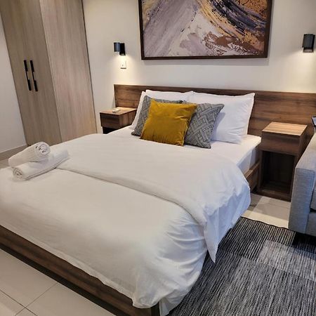 Rt Properties @ The Lennox Airport Residential Accra Exteriér fotografie