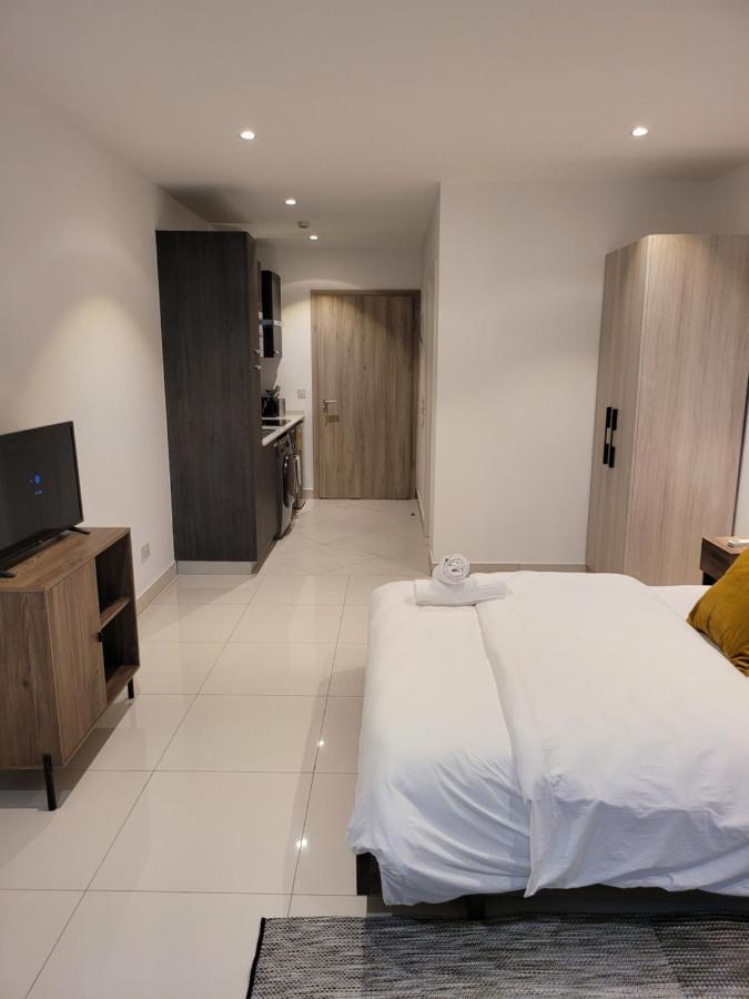 Rt Properties @ The Lennox Airport Residential Accra Exteriér fotografie